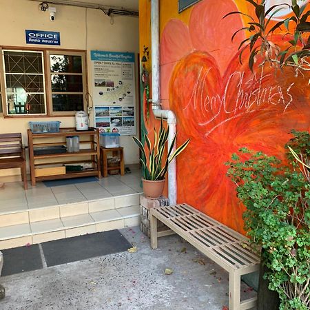 Pikul Apartment Hotel Nong Khai Exteriör bild