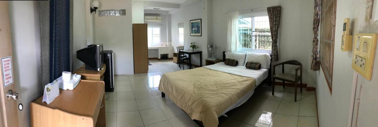 Pikul Apartment Hotel Nong Khai Exteriör bild