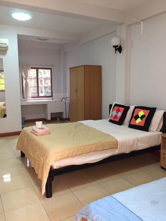 Pikul Apartment Hotel Nong Khai Exteriör bild