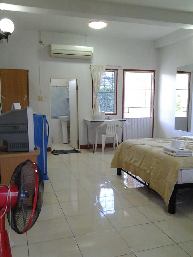 Pikul Apartment Hotel Nong Khai Exteriör bild